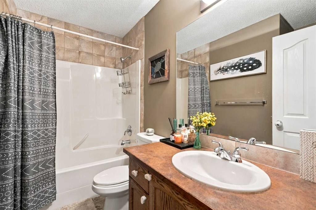 27 Chapman Close Se, Calgary, AB