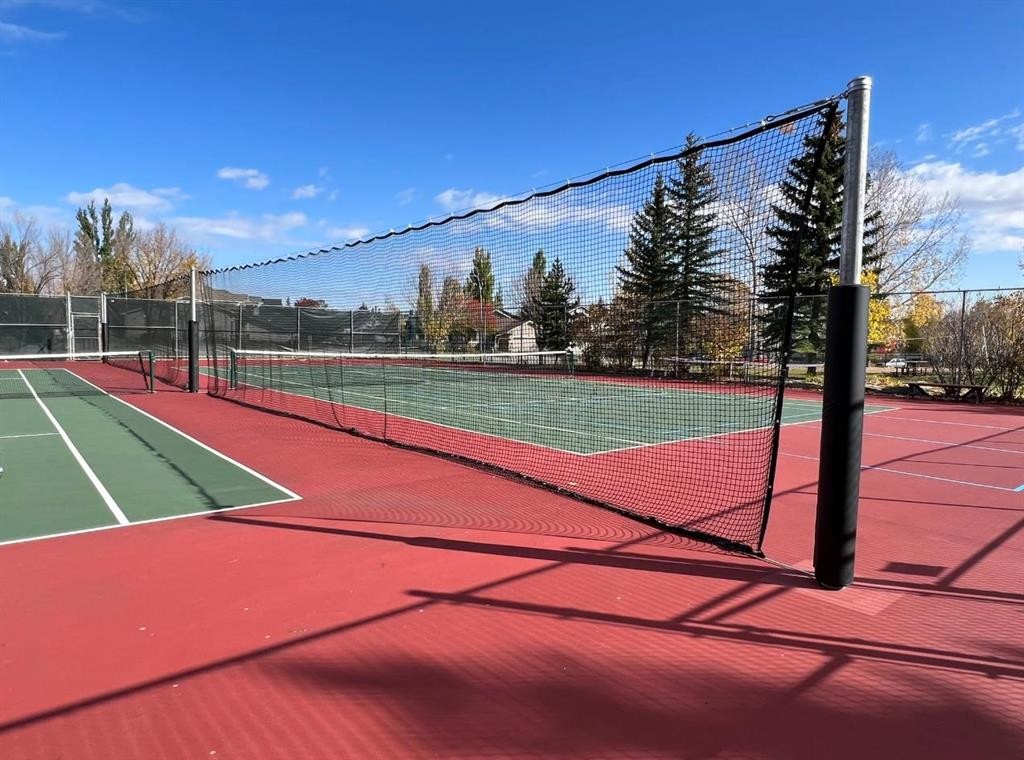 27 Chapman Close Se, Calgary, AB