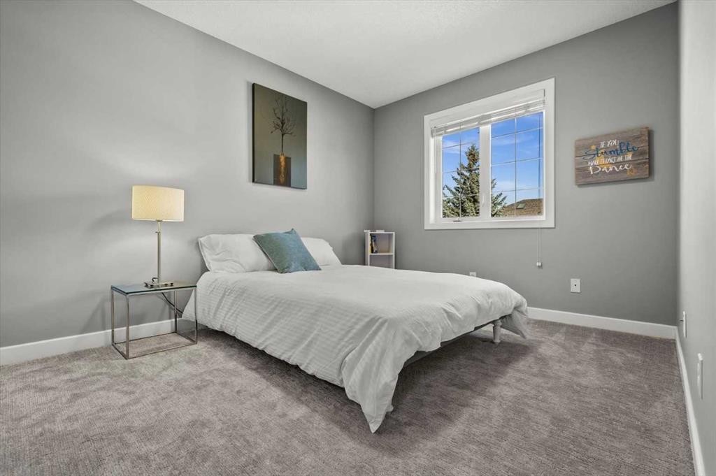 49 Prominence Park Sw, Calgary, AB