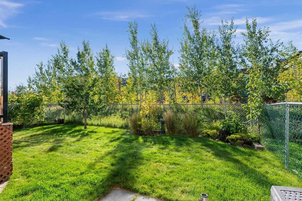49 Prominence Park Sw, Calgary, AB