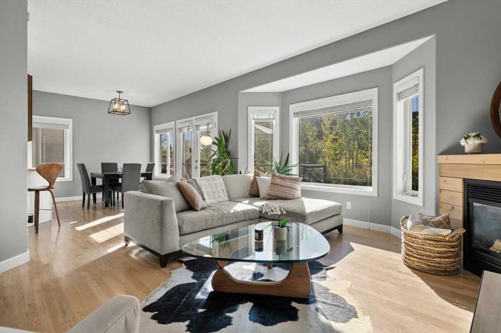 49 Prominence Park Sw, Calgary, AB