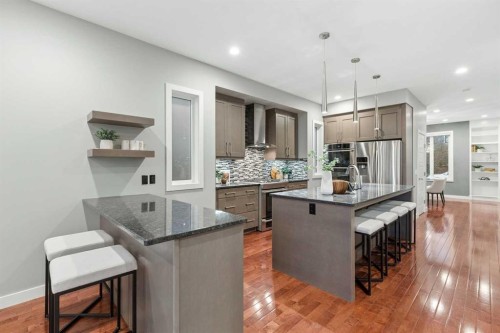 2207 32 Avenue Sw, Calgary, AB 