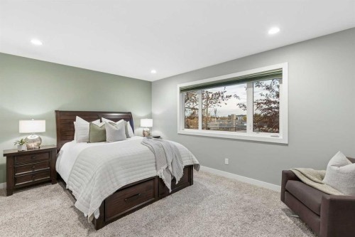 2207 32 Avenue Sw, Calgary, AB 