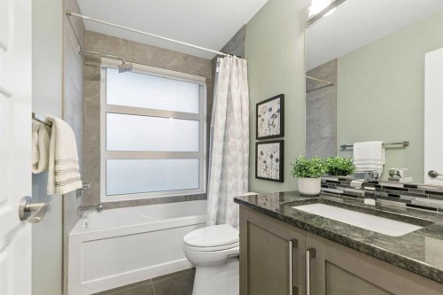 2207 32 Avenue Sw, Calgary, AB 