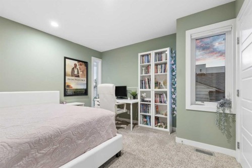 2207 32 Avenue Sw, Calgary, AB 