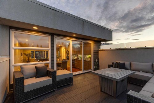 2207 32 Avenue Sw, Calgary, AB 