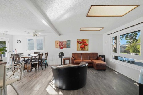 4615 31 Avenue Ne, Calgary, AB 