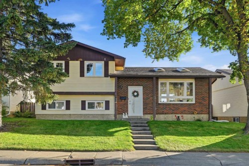 4615 31 Avenue Ne, Calgary, AB 