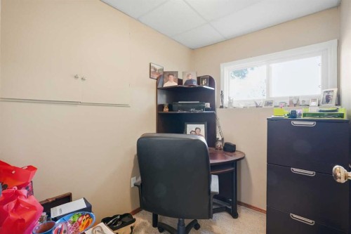 4615 31 Avenue Ne, Calgary, AB 