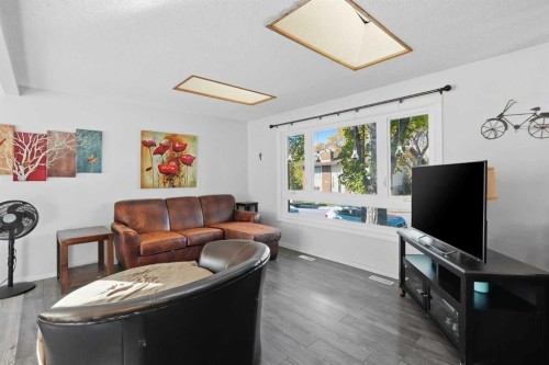 4615 31 Avenue Ne, Calgary, AB 