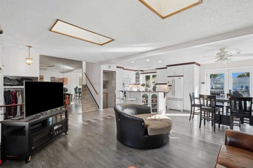 4615 31 Avenue Ne, Calgary, AB 