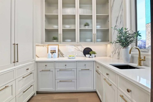 2125 Bowness Road Nw, Calgary, AB 