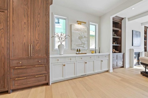 2125 Bowness Road Nw, Calgary, AB 