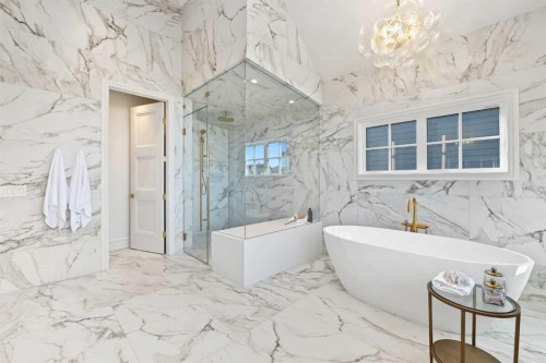 2125 Bowness Road Nw, Calgary, AB 