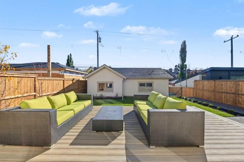 2125 Bowness Road Nw, Calgary, AB 