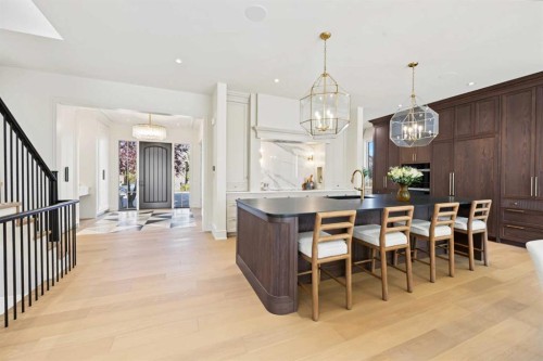 2125 Bowness Road Nw, Calgary, AB 