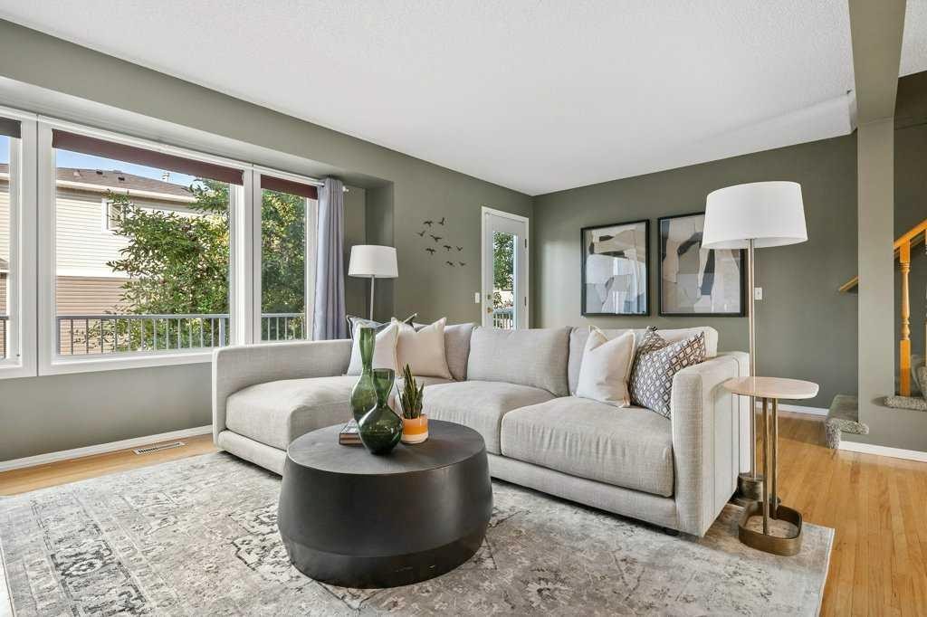 248 Regal Park Ne, Calgary, AB