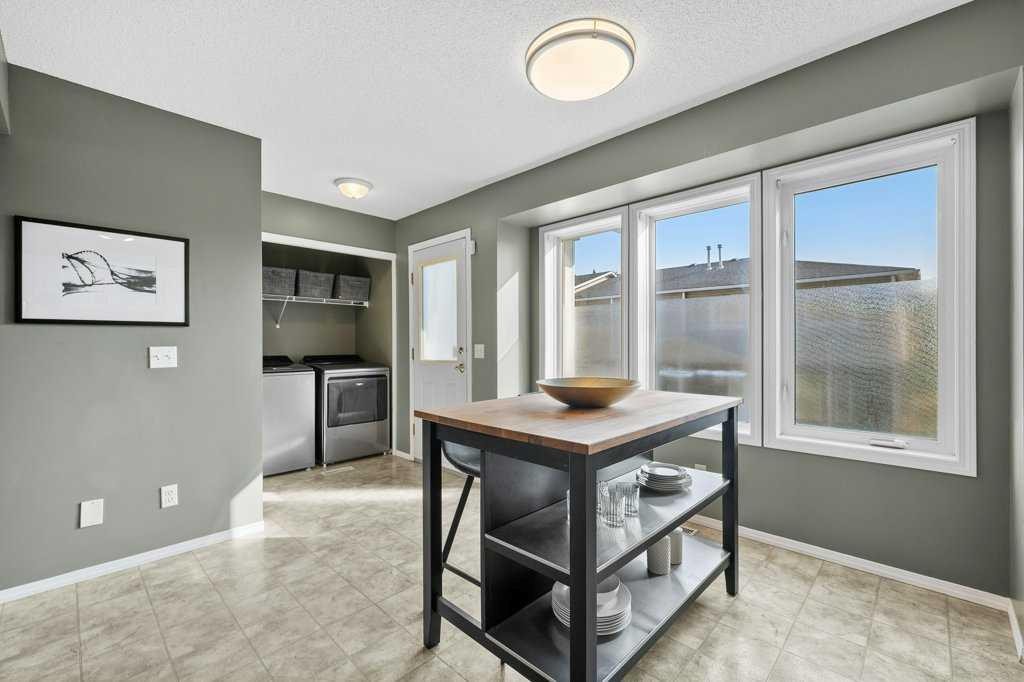 248 Regal Park Ne, Calgary, AB