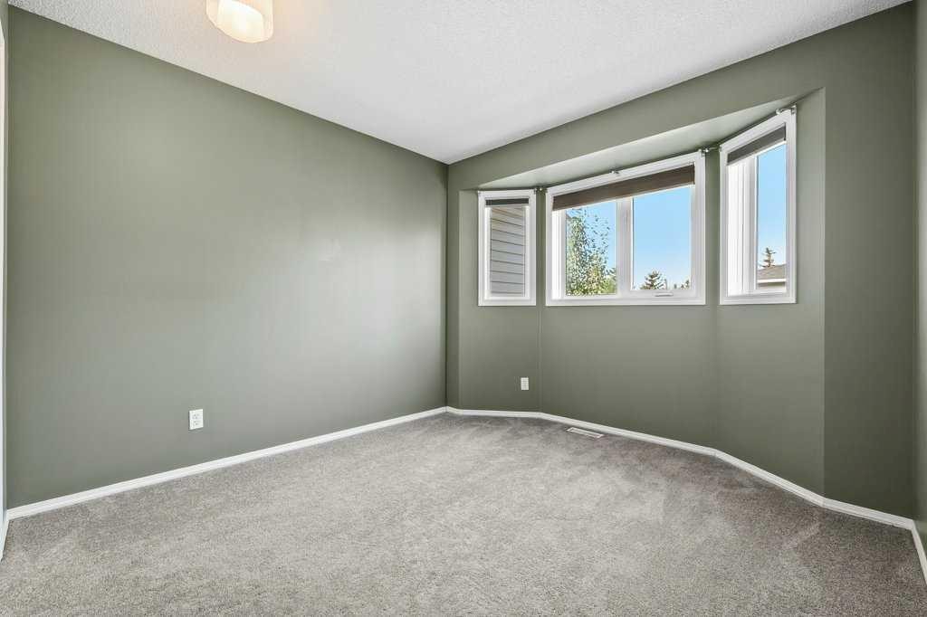 248 Regal Park Ne, Calgary, AB