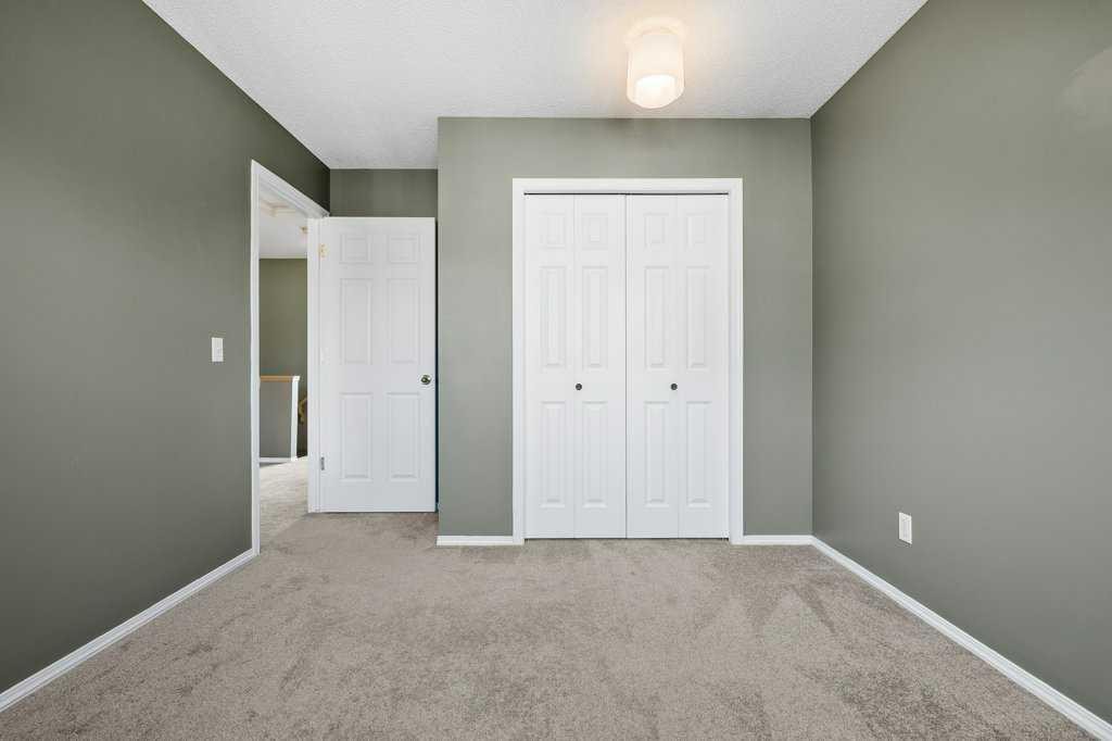 248 Regal Park Ne, Calgary, AB