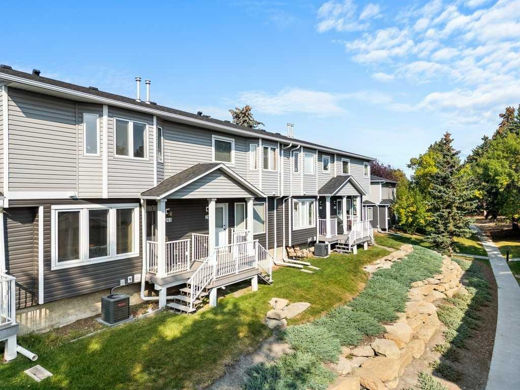 248 Regal Park Ne, Calgary, AB