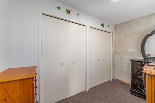 5631 1 Avenue Se, Calgary, AB 