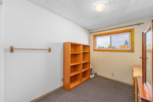 5631 1 Avenue Se, Calgary, AB 