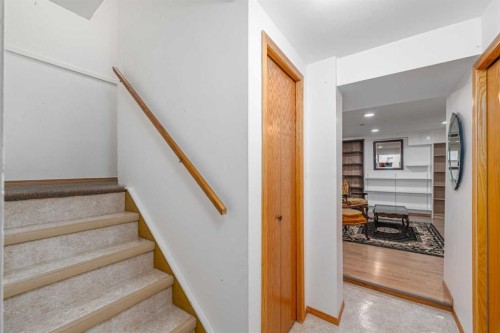 5631 1 Avenue Se, Calgary, AB 