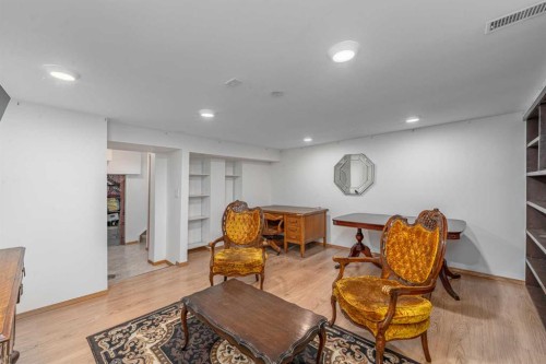 5631 1 Avenue Se, Calgary, AB 