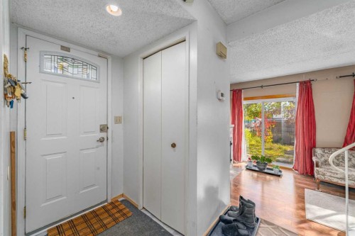 5631 1 Avenue Se, Calgary, AB 