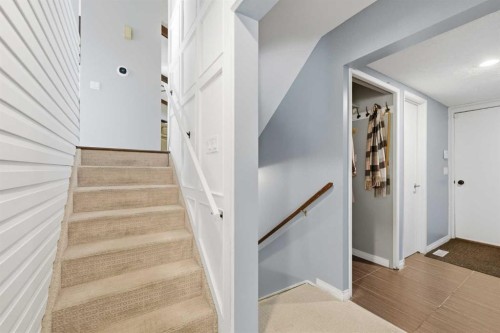 367 Norseman Road Nw, Calgary, AB 