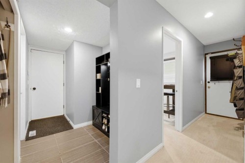 367 Norseman Road Nw, Calgary, AB 