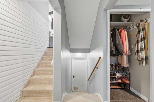 367 Norseman Road Nw, Calgary, AB 