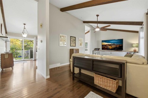 367 Norseman Road Nw, Calgary, AB 