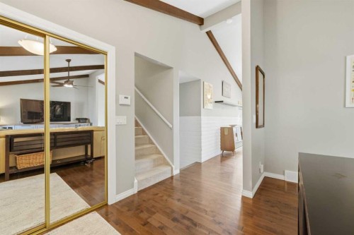 367 Norseman Road Nw, Calgary, AB 