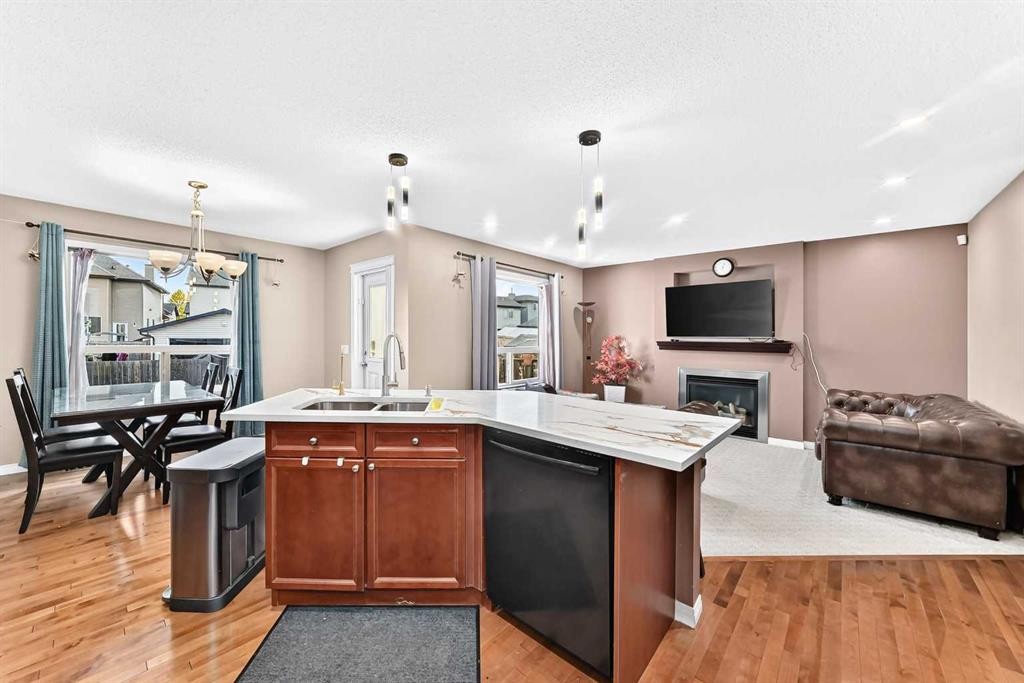 89 Silverado Range View Sw, Calgary, AB