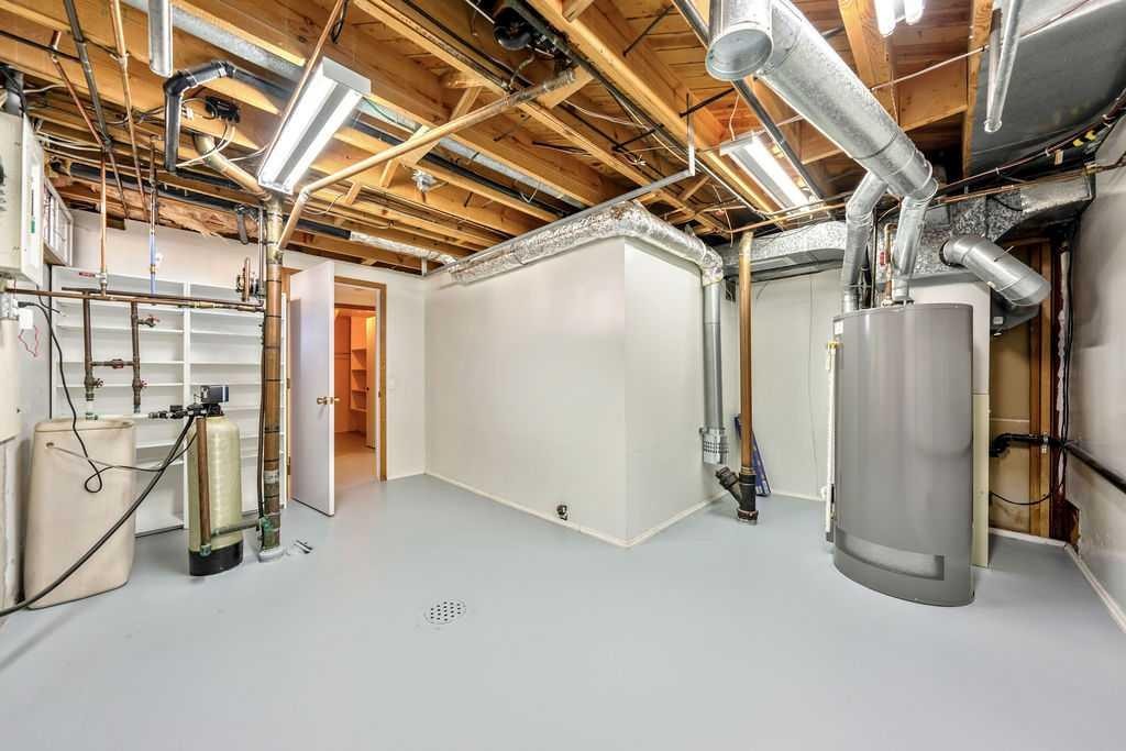 28 Brazeau Crescent Sw, Calgary, AB
