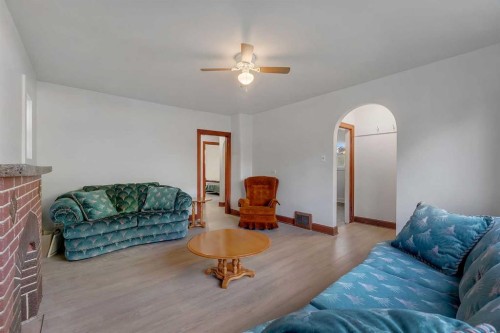 1507 1 Street Ne, Calgary, AB 
