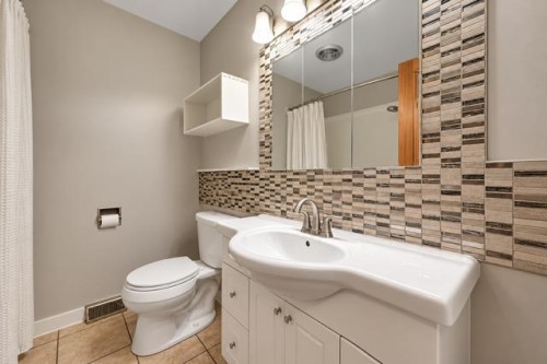 1415 Rosehill Drive Nw, Calgary, AB 