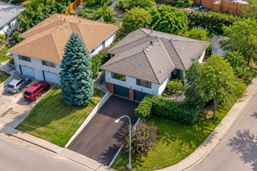 1415 Rosehill Drive Nw, Calgary, AB 