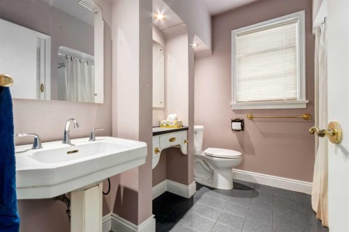 827 17 Avenue Nw, Calgary, AB 