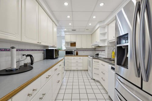 529 18 Avenue Nw, Calgary, AB 