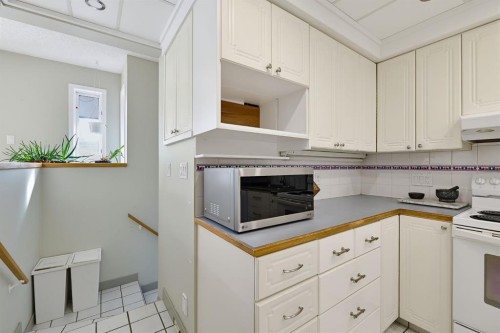529 18 Avenue Nw, Calgary, AB 