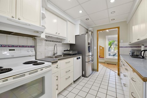 529 18 Avenue Nw, Calgary, AB 