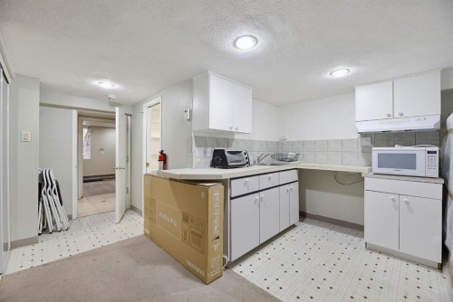 529 18 Avenue Nw, Calgary, AB 