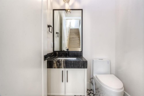 1028 18 Avenue Nw, Calgary, AB 