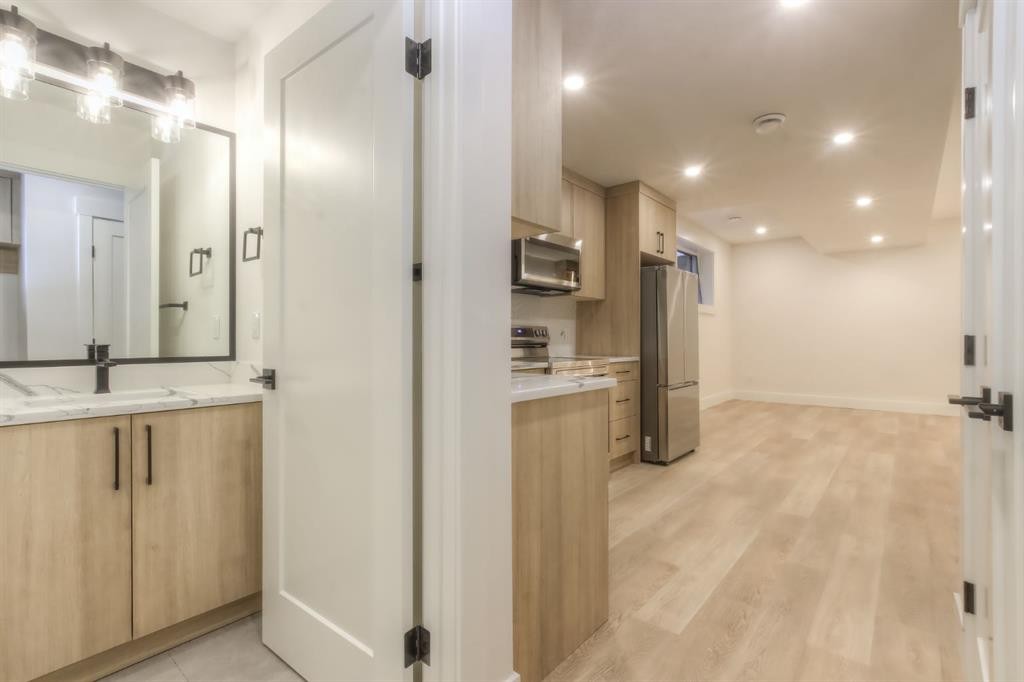 1028 18 Avenue Nw, Calgary, AB