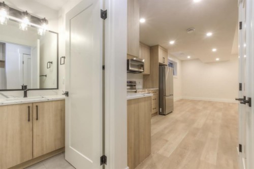 1028 18 Avenue Nw, Calgary, AB 
