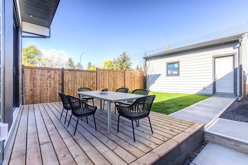 1028 18 Avenue Nw, Calgary, AB