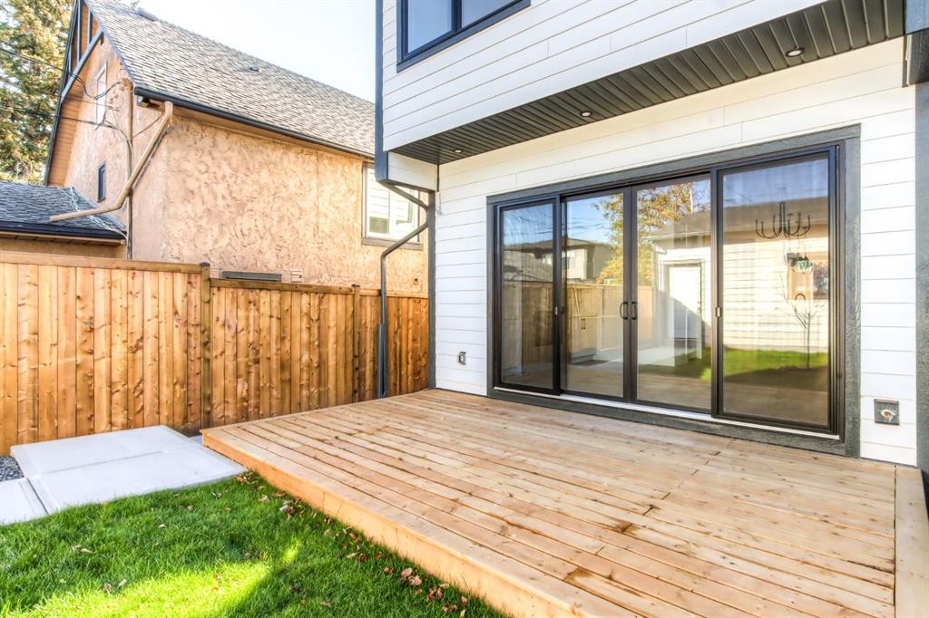 1028 18 Avenue Nw, Calgary, AB